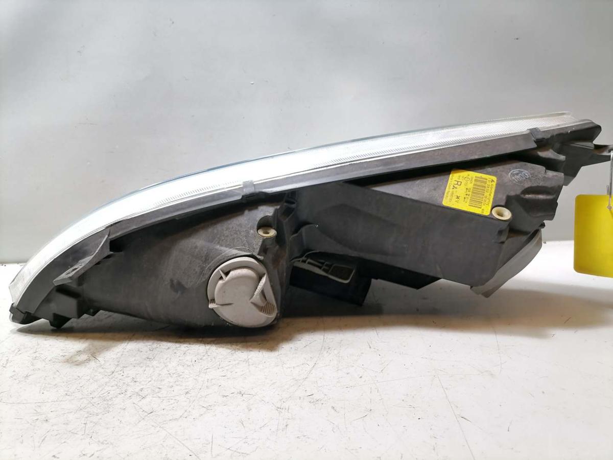 Mitsubishi Colt Z30 original Scheinwerfer vorn rechts Halogen 5-T&uuml;rer Bj.2005